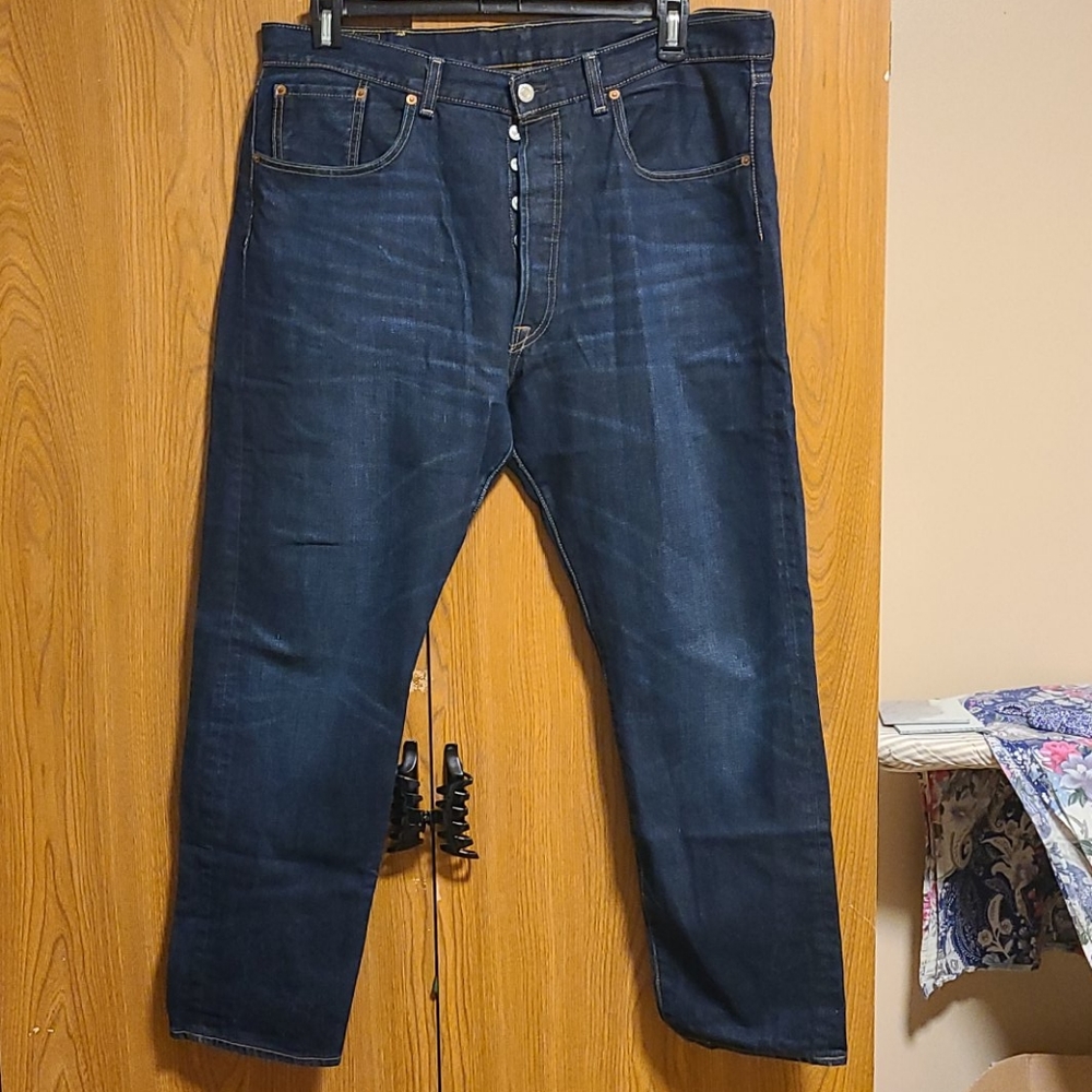 Levi jeans